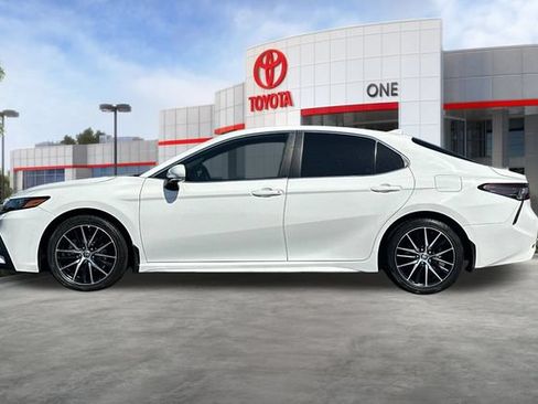 Certified 2023 Toyota Camry SE w/ Protection Package (Q2) (TMS) FWD image 9