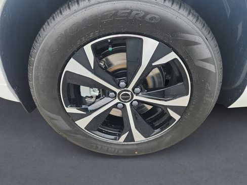 New 2026 Volvo XC60 B5 Core w/ Climate Package AWD/4WD image 8