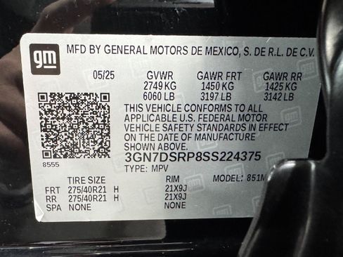 Used 2025 Chevrolet Equinox EV RS FWD image 39