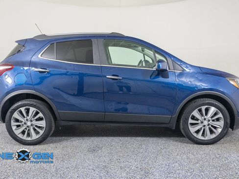 Used 2020 Buick Encore Preferred w/ Safety Package FWD image 8
