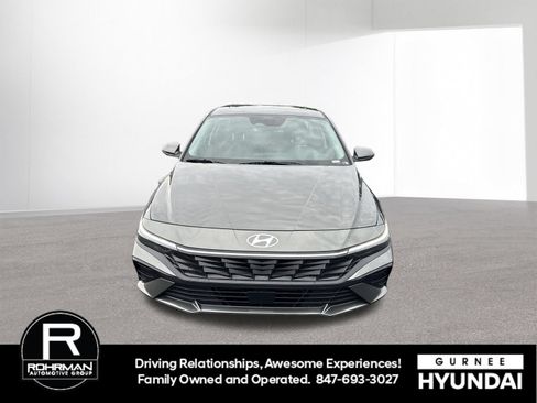 New 2026 Hyundai Elantra Limited FWD image 3