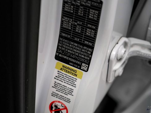 Used 2023 Land Rover Range Rover Evoque R-Dynamic S image 73