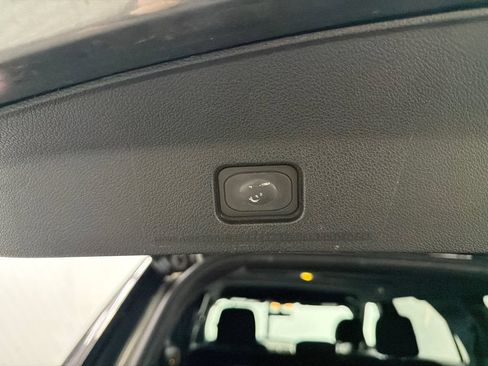 Used 2017 Ford Explorer XLT w/ Equipment Group 201A FWD image 20
