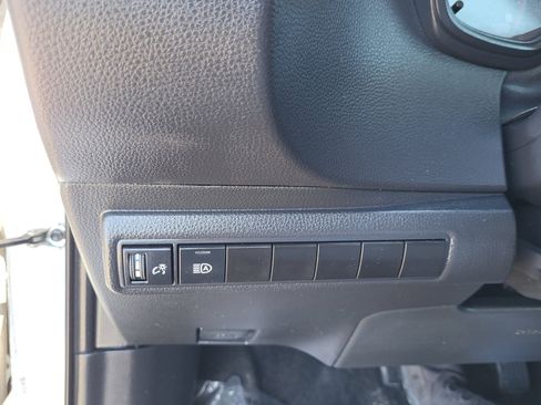 Certified 2024 Toyota Corolla LE image 32