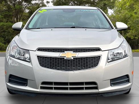 Used 2014 Chevrolet Cruze LT FWD image 3