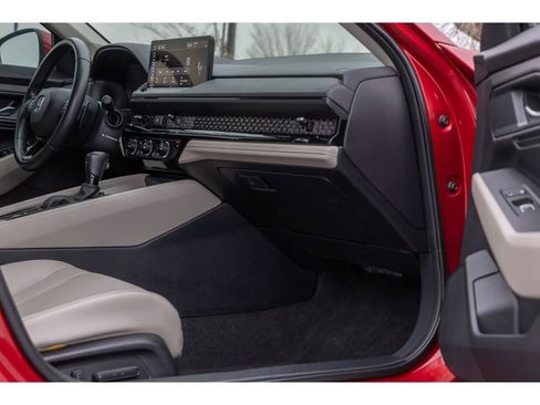 Used 2023 Honda Accord EX-L image 10