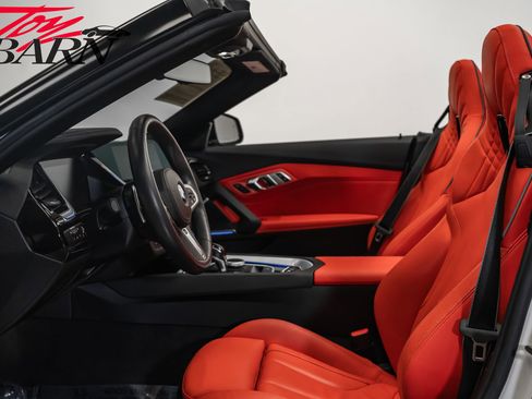 Used 2020 BMW Z4 M40i w/ Driving Assistance Package image 32