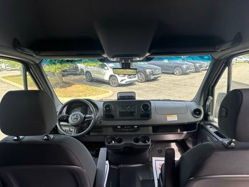 Used 2026 Mercedes-Benz Sprinter 2500 image 19