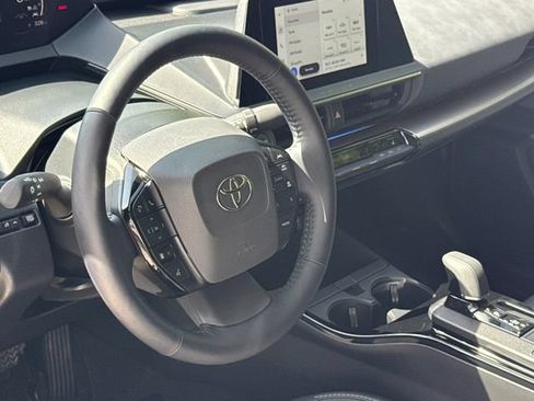Used 2023 Toyota Prius XLE FWD image 18