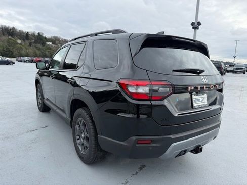 New 2026 Honda Pilot TrailSport image 10
