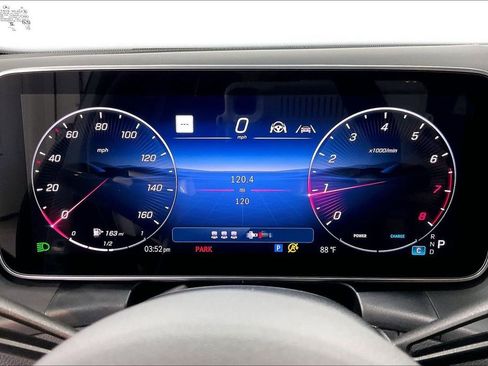 Used 2026 Mercedes-Benz GLC 300 4MATIC image 24