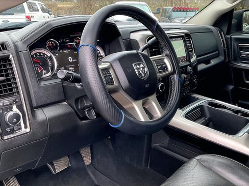 Used 2018 RAM 2500 Laramie w/ Sport Appearance Group image 13