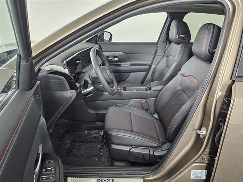 New 2026 Nissan Kicks SR w/ SR Premium Package image 16