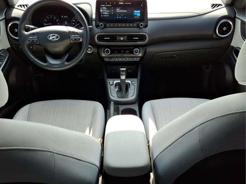 Used 2023 Hyundai Kona SEL w/ Convenience Package FWD image 9
