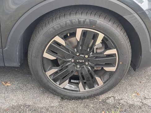 Certified 2023 Kia Telluride SX Prestige AWD/4WD image 5