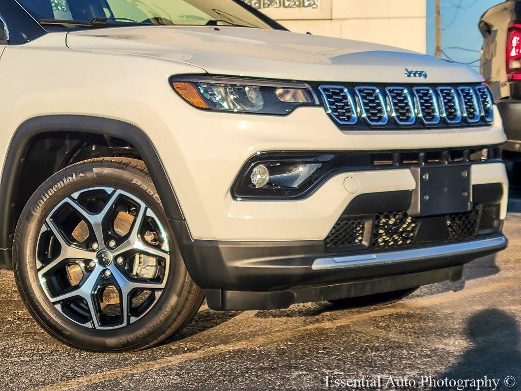 Certified 2025 Jeep Compass Limited AWD/4WD image 4