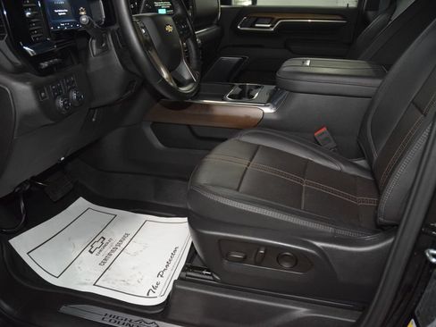 Used 2024 Chevrolet Silverado 2500 High Country w/ Technology Package AWD/4WD image 47