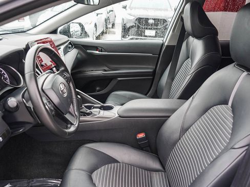 Certified 2023 Toyota Camry SE image 18