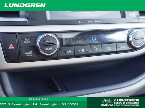 Used 2019 Toyota Highlander XLE image 21