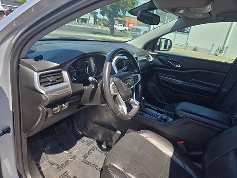 Used 2018 GMC Acadia SLT AWD/4WD image 11