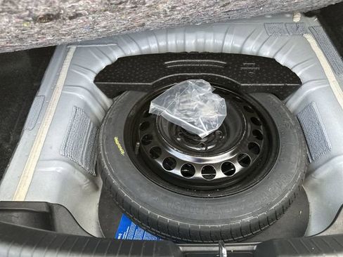 Certified 2024 Chevrolet Malibu LT image 29