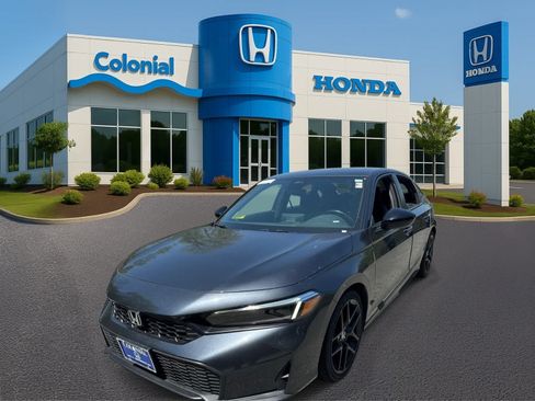 Used 2025 Honda Civic Sport image 2