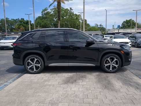 New 2026 Volkswagen Tiguan SE FWD image 3