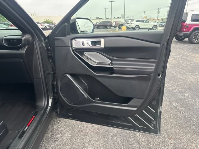 Used 2022 Ford Explorer ST w/ Equipment Group 401A AWD/4WD image 17