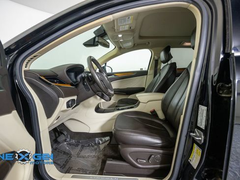 Used 2016 Lincoln MKC Reserve w/ Lincoln MKC Climate Package AWD/4WD image 12