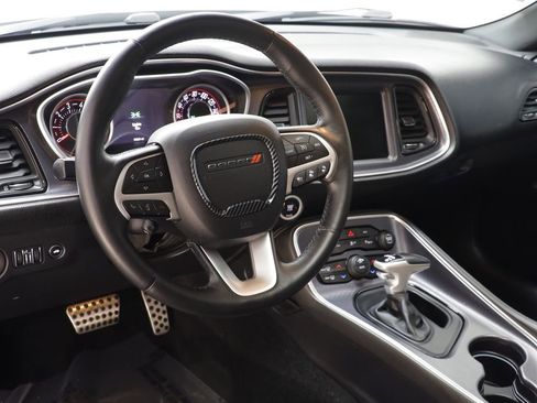 Used 2015 Dodge Challenger SXT Plus w/ Technology Group image 7