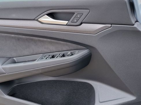 New 2026 Volkswagen GTI SE FWD image 10