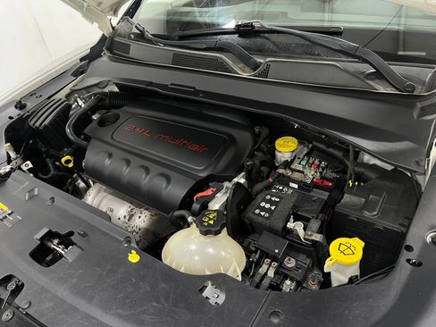 Used 2019 Jeep Compass Limited AWD/4WD image 28