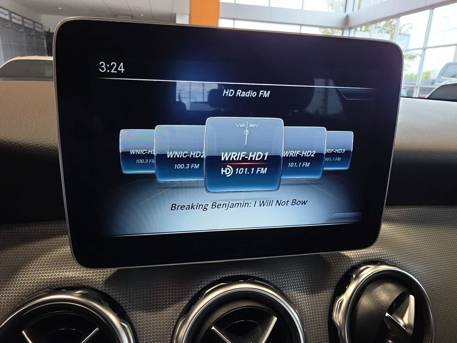 Used 2019 Mercedes-Benz GLA 250 4MATIC image 30