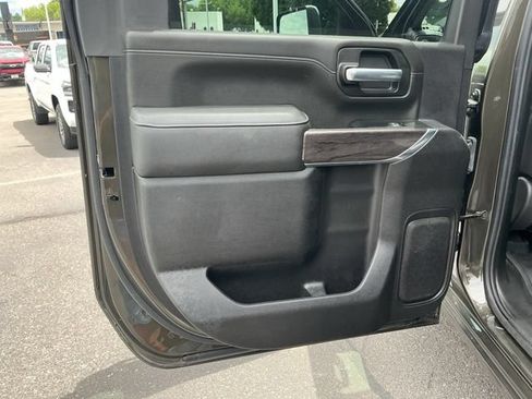 Used 2022 Chevrolet Silverado 2500 LTZ w/ LTZ Premium Package AWD/4WD image 18