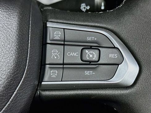 New 2026 Jeep Compass Limited w/ Sun, Sound & Navigation Group AWD/4WD image 30