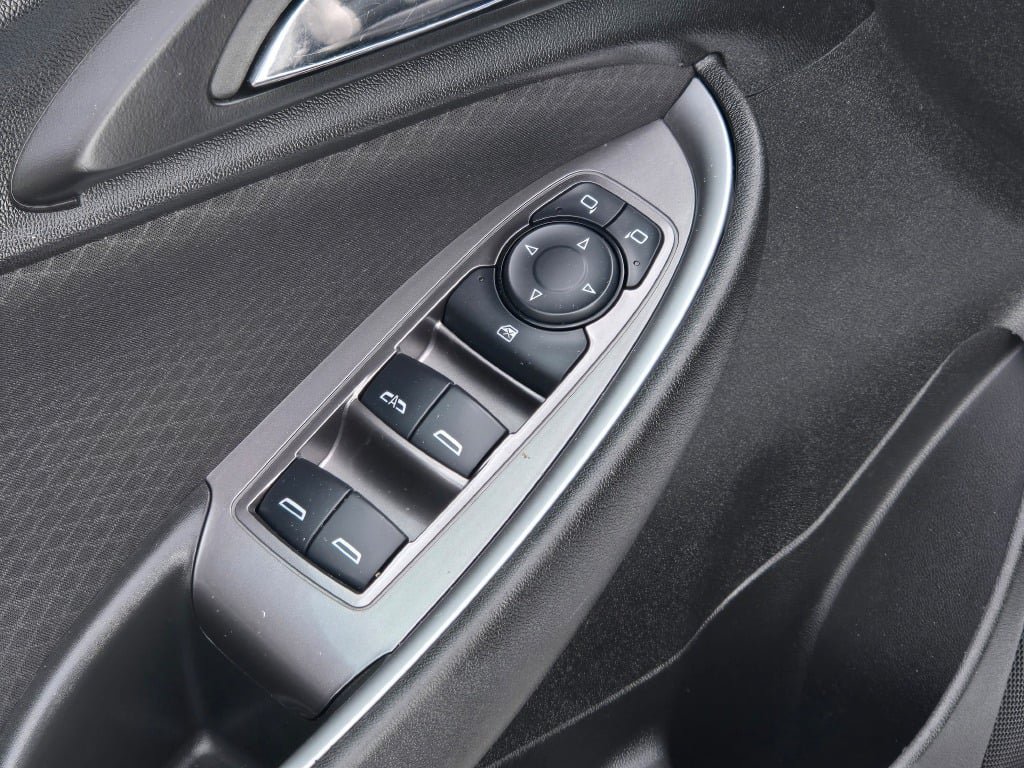 Used 2024 Chevrolet Malibu LT FWD image 18