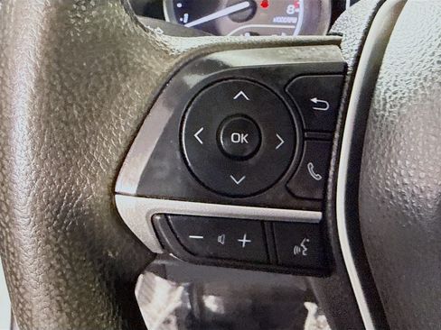 Used 2022 Toyota Camry LE FWD image 14