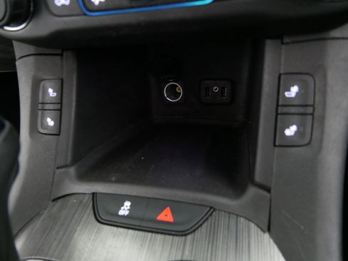 Used 2017 GMC Acadia SLT image 29