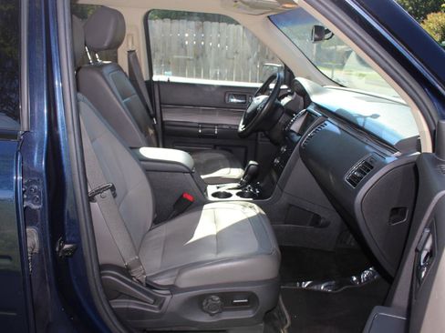 Used 2017 Ford Flex SEL w/ Equipment Group 202A FWD image 45