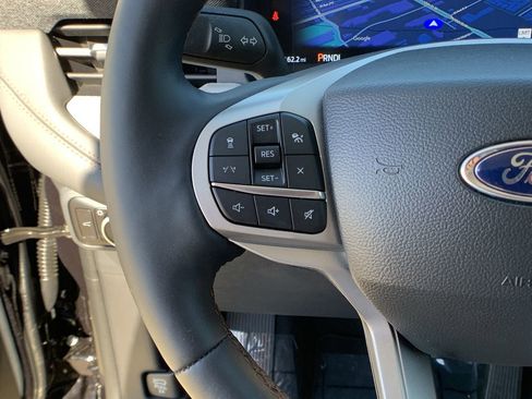 Used 2025 Ford Explorer Active w/ Active Comfort Package image 29