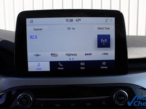 Used 2022 Ford Escape SEL image 12