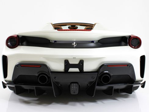 Used 2020 Ferrari 488 Pista Spider image 4