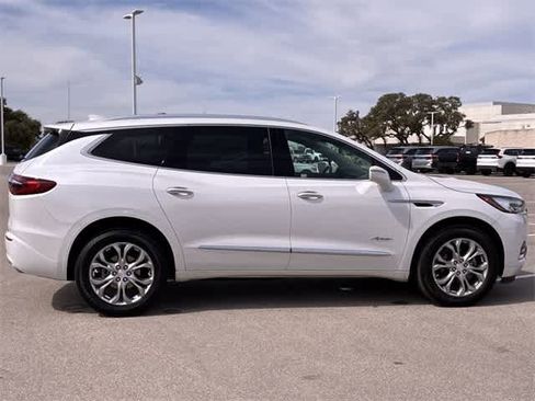 Used 2020 Buick Enclave Avenir w/ Avenir Technology Package image 7