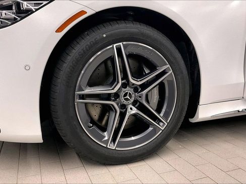 New 2026 Mercedes-Benz S 580 4MATIC Sedan image 11