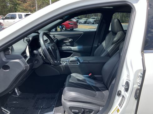 Used 2020 Lexus ES 350 F Sport w/ Accessory Package image 16