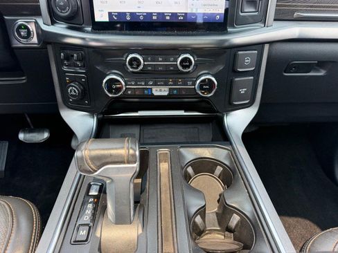 Certified 2022 Ford F150 Platinum w/ Equipment Group 701A High AWD/4WD image 17