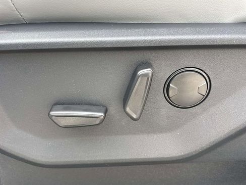 New 2026 Ford Expedition Active image 13