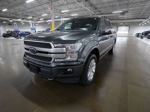 Used 2019 Ford F150 Platinum w/ Equipment Group 701A Luxury AWD/4WD image 12