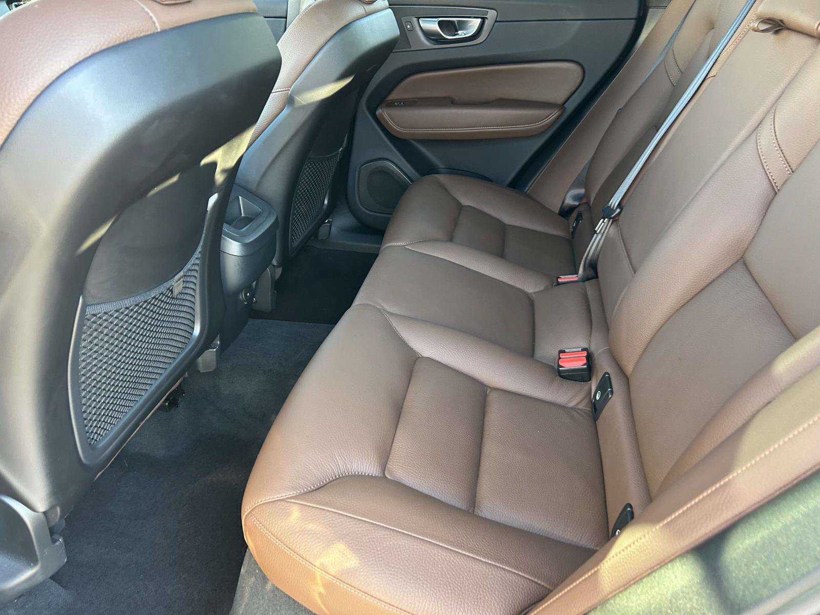 Certified 2024 Volvo XC60 B5 Plus AWD/4WD image 16