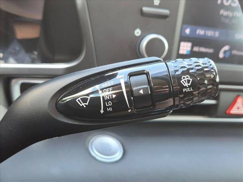 Used 2023 Hyundai Elantra SEL FWD image 7
